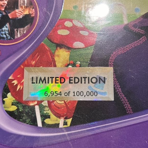 Willy Wonka & the Chocolate Factory Three-Disc 40th Anniversary Collectors Combo - Picture 11 of 15